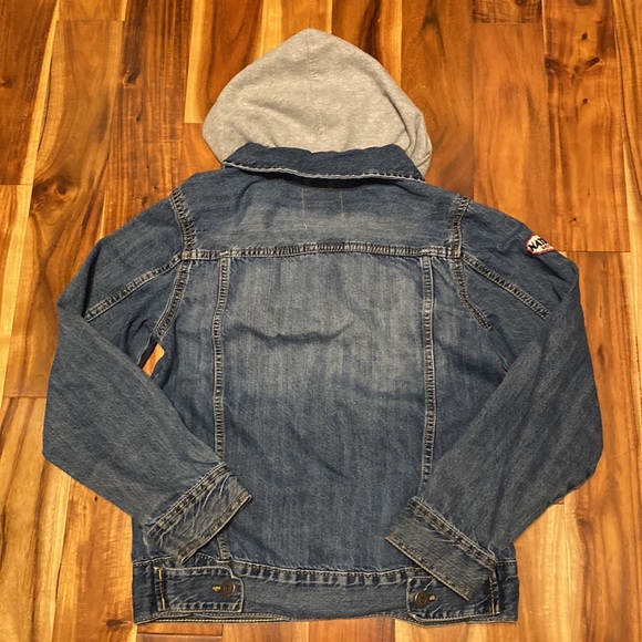 Boy’s Size L Denim Jacket with Built-in Sweatshirt-style Hood & Motor Car Badges - Picture 2 of 7